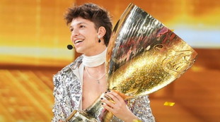 Luigi vince Amici 21, quanti soldi porta a casa il cantante