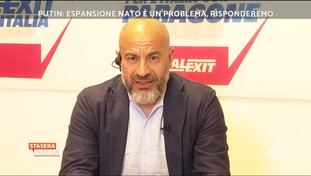 “Vedremo la pace col binocolo”. Paragone e il retroscena sulle accuse del Papa alla Nato