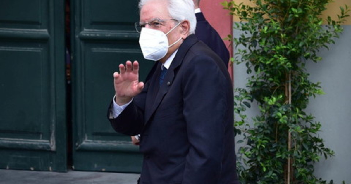 Omofobia, Mattarella “Rispetto e uguaglianza non sono derogabili” Omofobia, Mattarella “Rispetto e uguaglianza non sono derogabili”
