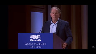 La gaffe imbarazzante di Bush sull'Ucraina: “Brutale e ingiustificata invasione dell'Iraq”