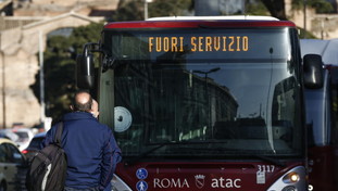 Atac sciopera a Roma. Motivi? “Cessate fuoco in Ucraina e contro le spese militari”
