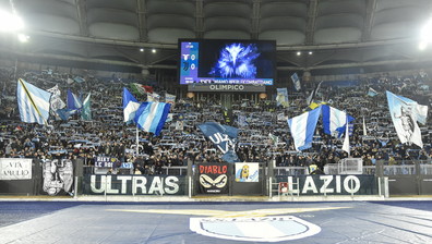 Lazio, Mourinho e Lotito riempiono l'Olimpico