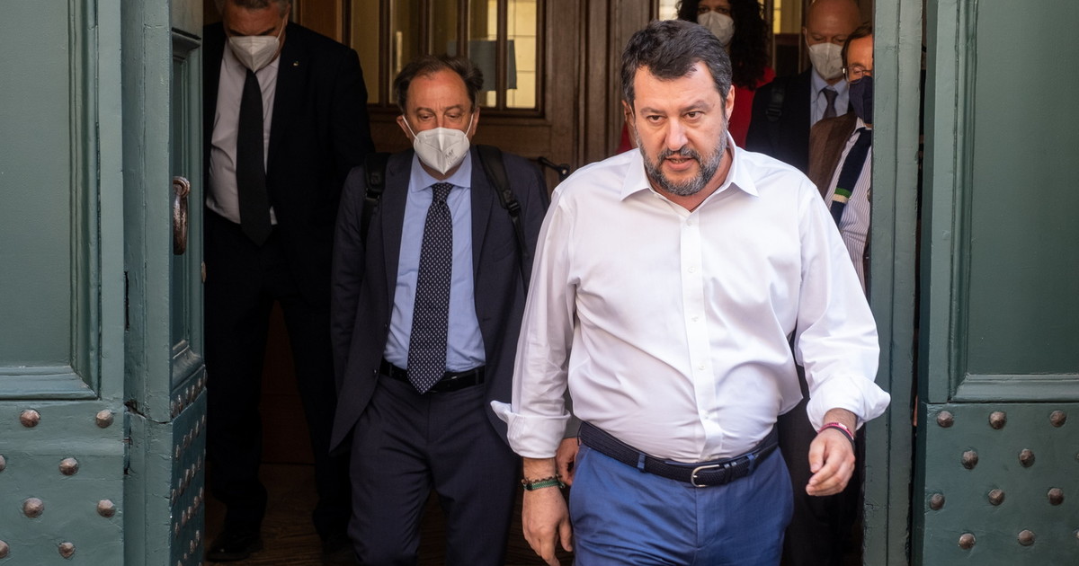 Salvini accoglie Finlandia e Svezia nella Nato e disintegra i grillini sul termovalorizzatore Salvini accoglie Finlandia e Svezia nella Nato e disintegra i grillini sul termovalorizzatore
