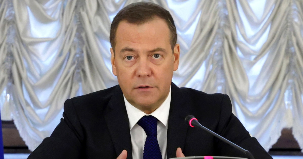 "Cedere la Crimea vuol dire guerra totale". Così Medvedev affossa il piano di pace "Cedere la Crimea vuol dire guerra totale". Così Medvedev affossa il piano di pace