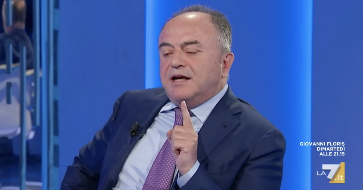 "Siamo allo sfascio", Gratteri stende Draghi. Su giustizia e sicurezza "non tocca palla", gelo da Lilli Gruber "Siamo allo sfascio", Gratteri stende Draghi. Su giustizia e sicurezza "non tocca palla", gelo da Lilli Gruber