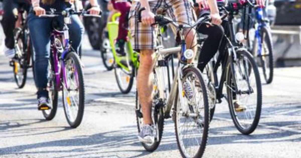 Giornata mondiale della bicicletta, per molti italiani non è sicura Giornata mondiale della bicicletta, per molti italiani non è sicura