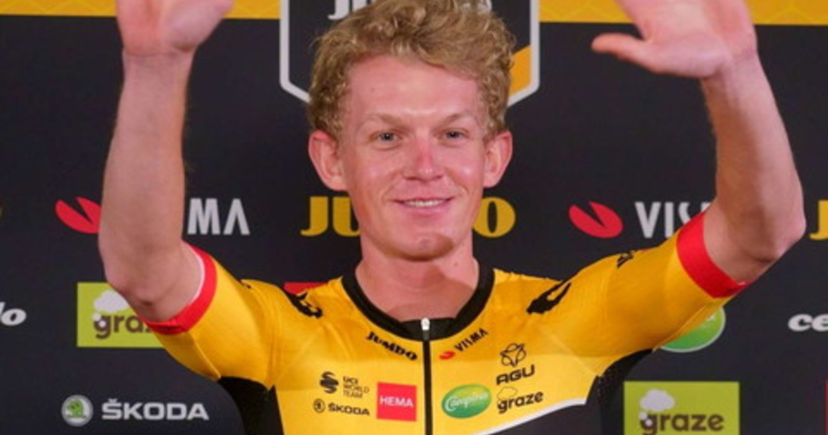 Bouwman fa il bis al Giro, Carapaz ancora in maglia rosa Bouwman fa il bis al Giro, Carapaz ancora in maglia rosa