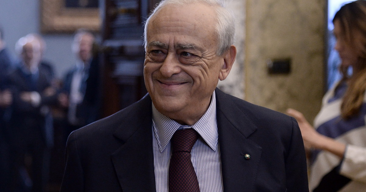 Caltagirone lascia il cda di Generali. Dimissioni a sorpresa, investitori preoccupati Caltagirone lascia il cda di Generali. Dimissioni a sorpresa, investitori preoccupati