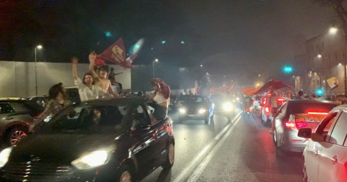 Un milione di auto in sosta, a Roma arrivano nuovi varchi e strisce blu Un milione di auto in sosta, a Roma arrivano nuovi varchi e strisce blu