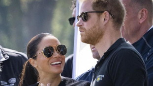 Ciclone Harry e Meghan, Palazzo nel panico: il sospetto di un gesto clamoroso