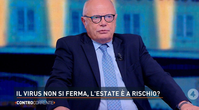 Il picco Covid a fine luglio. La profezia di Galli che rovina l'estate