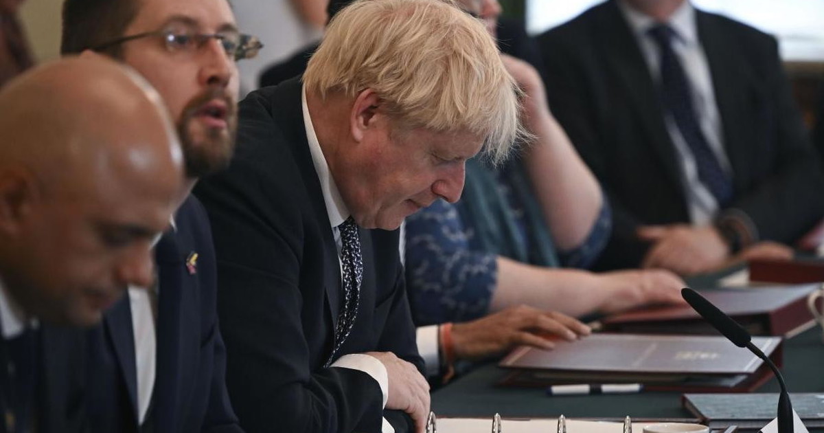 Boris Johnson appeso a un filo, mollato dai big del governo. Lo scandalo Pincher apre la crisi Boris Johnson appeso a un filo, mollato dai big del governo. Lo scandalo Pincher apre la crisi