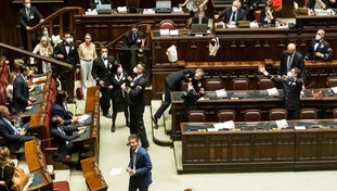 Decreto Aiuti, il governo pone la fiducia: 24 ore per vedere il bluff di Conte
