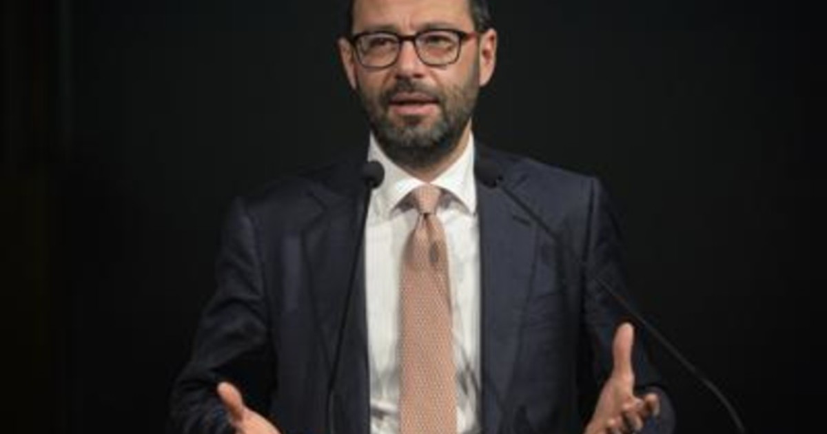Patuanelli, Patuanelli,