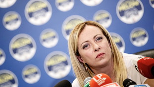 Basta beghe di Palazzo, elezioni subito Meloni all'attacco di Draghi