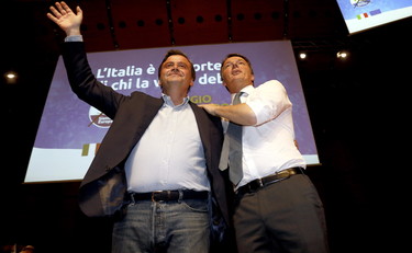 Calenda lancia il patto repubblicano, accoglie Gelmini e vede Renzi. Ancora addii da FI