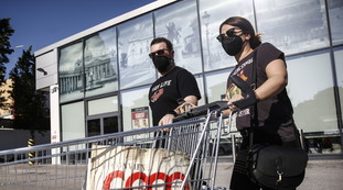 Isolamento ridotto per asintomatici. La ricetta di Costa per il Covid