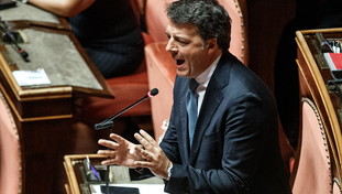 Renzi e Letta si infilzano a vicenda. La mossa del Pd che scatena il caos