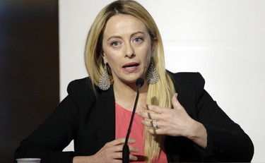 Fratelli d'Italia garanzia di atlantismo. Meloni rassicura gli italiani