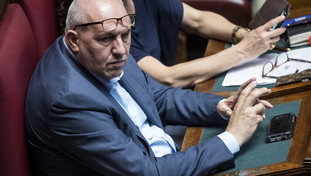 “Solo i giornalisti o anche i comuni mortali?. Crosetto annienta Formigli