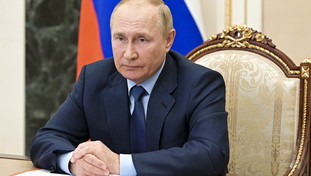 “Fuga dalla Russia, pronto il piano”. Putin verso l'esilio: dove vuole rifugiarsi