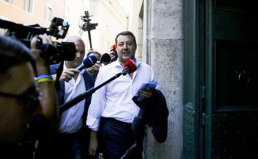 Proposte da incoscienti. Salvini tuona contro le tasse di Letta