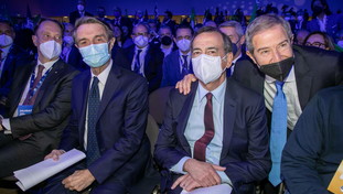 Il centrodestra vuole prendersi tutto: il piano per conquistare le regioni