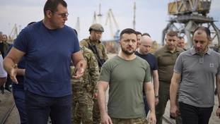 Bombe sulla centrale, rischio di disastro nucleare. Zelensky: atto di terrorismo