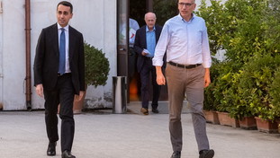 Letta disperato promette poltrone agli alleati: un seggio per tutti