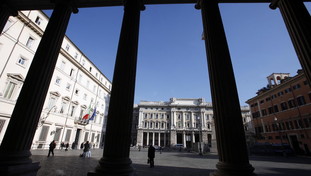 Prezzi, gas, Rete unica e banche: chi arriva a Palazzo Chigi troverà un elenco di emergenze