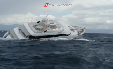 Così hanno recuperato lo yacht di 40 metri affondato