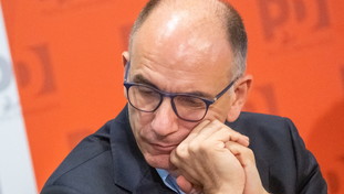 Con Putin o... autogol del Pd sui social. E Letta sparisce dalle classifiche