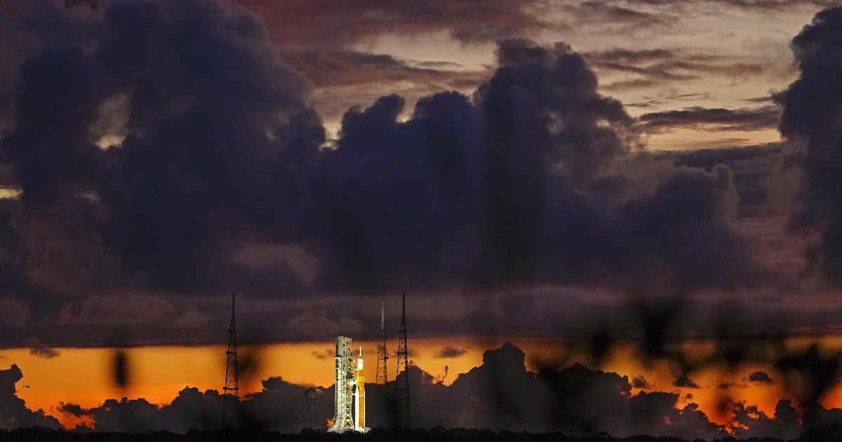 Nasa, cancellato il lancio del razzo Artemis 1: rinviata la missione ...