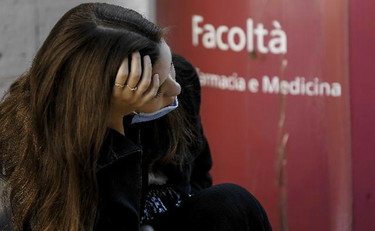 Promesse elettorali, politici a caccia dei giovani