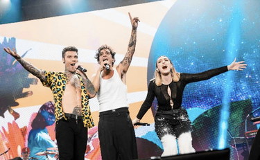 Fedez, Tananai e Mara Sattei premiati al Power Hits Estate