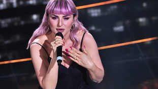 Problemi di salute. Arisa annulla il concerto, l'annuncio spaventa i fan