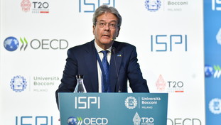 Gentiloni ci mette ansia: “Sarà uno degli inverni più difficili di sempre”. Economia verso il crac