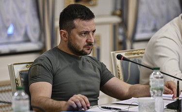 Negoziati impossibili con Putin. Zelensky, doccia fredda sulla guerra in Ucraina