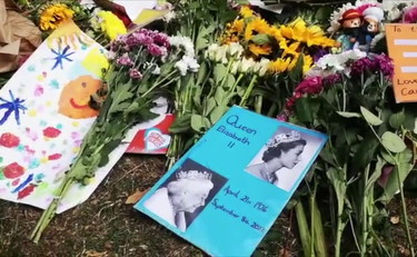 Regina Elisabetta, folla commossa a Hyde Park per i funerali