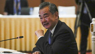 “Evitare l'allargamento della guerra”. Il pressing della Cina che si sgancia da Putin