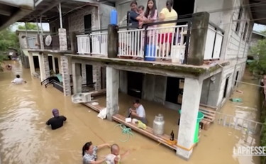 Il tifone Noru spazza via le Filippine: il bilancio del disastro | GUARDA