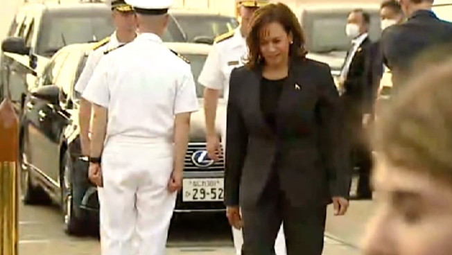 Taiwan, Kamala Harris dal Giappone avverte la Cina: il discorso ai marinai