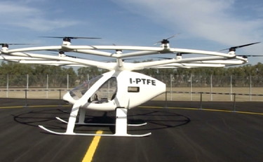 A Fiumicino decolla il primo taxi volante: in viaggio verso il futuro