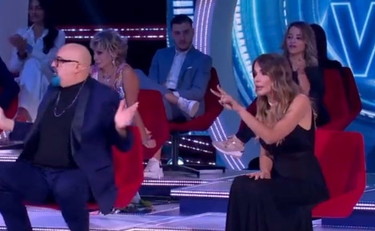 Vai fuori dallo studio. Un'accusa devastante, Signorini caccia Sara Manfuso