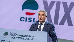 “Parole importanti”. Il sindacalista smentisce la sinistra e loda Meloni