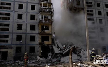 Pioggia di missili su Zaporizhzhia: altra conta dei morti dopo l'incursione russa | GUARDA