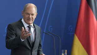 “Contatti con i servizi segreti russi”. Scandalo in Germania sul funzionario