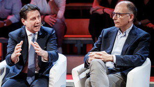 Guerra tra pacifisti: Letta brucia il corteo di Conte. E De Luca si organizza il suo