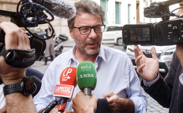 C'è tempo ma non troppo. Giorgetti sul vertice saltato