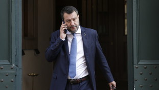 “Tornerà l'armonia tra Meloni e Berlusconi”. Salvini paciere del centrodestra